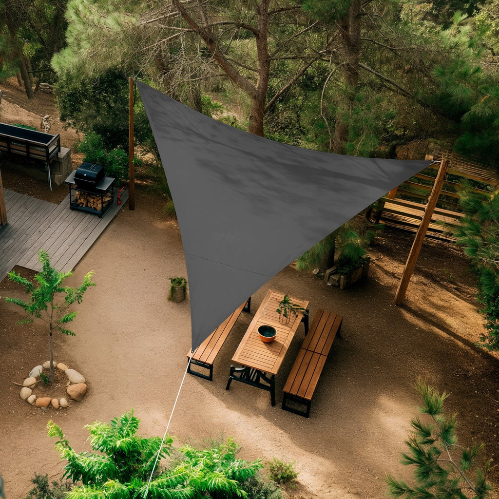 Voile d'Ombrage Rivage Triangulaire 5 m de côté - Fabriqué en France