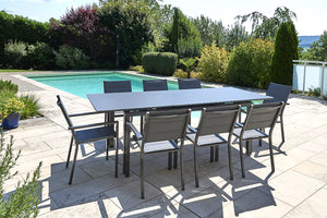 Table de jardin allongeable en aluminium Anthracite + Plateau verre Texturé Fumé - IBIZA - 8/10 pers.